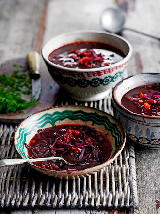 Beetroot & tomato borscht