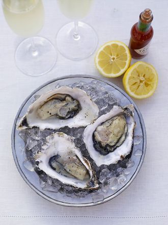 A taster of fresh oysters served the old-fashioned way