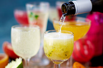 Prosecco & punch: cocktails for New Year